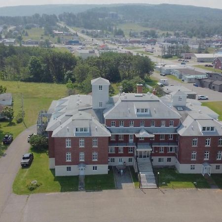 Le Couvent Leilighet Sainte Anne-des-Chênes Eksteriør bilde